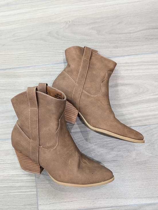 Rachel Zoe Shoes - Rachel Zoe Rocky Ankle Boots Size 7.5